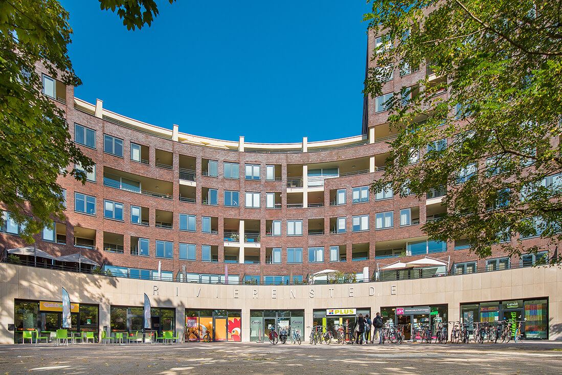 Bekijk foto 1 van Vechtstraat 135-137