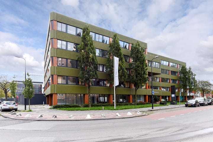 Treubstraat 1