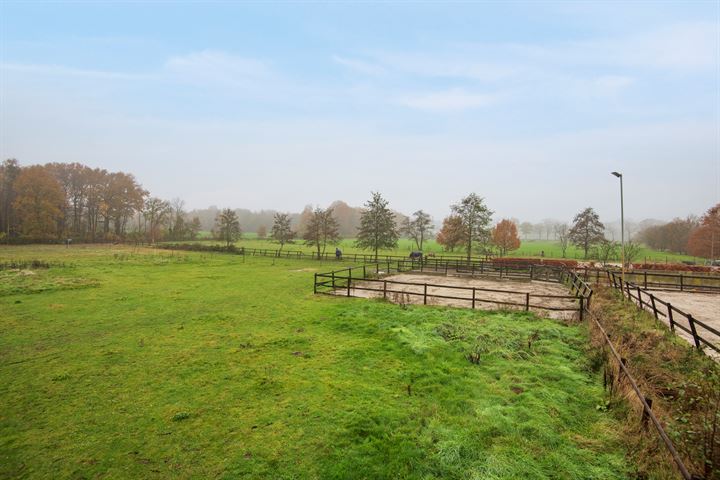 Bekijk foto 42 van Eerste Kruishaarseweg 3