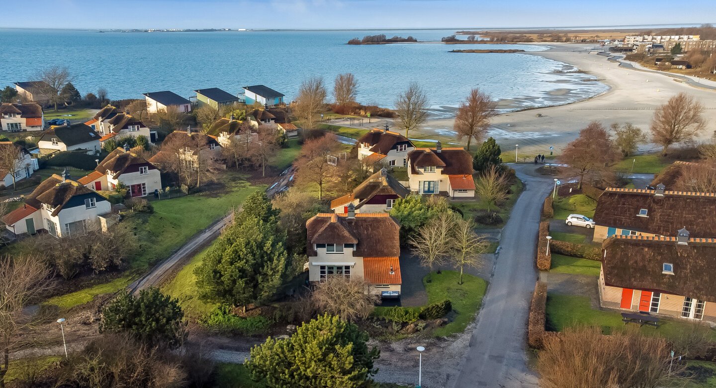 Bekijk foto 2 van Zwanenbalg 4