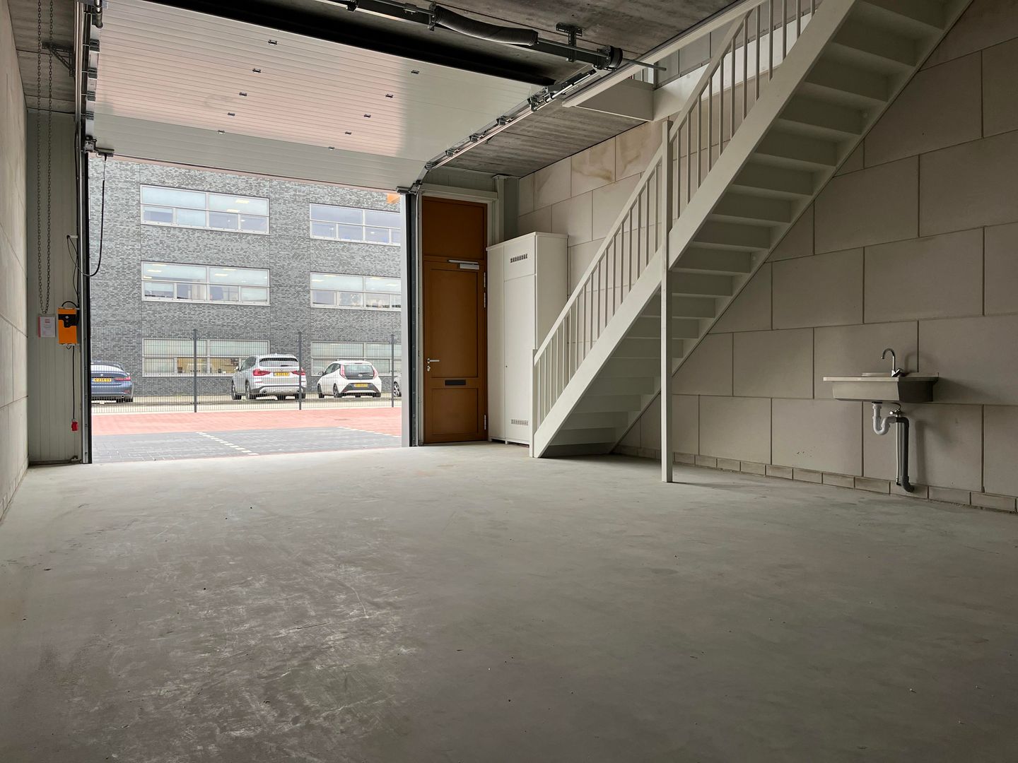 View photo 3 of Harregatplein 21-a
