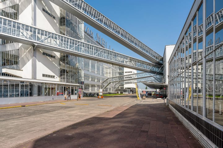 Van Nelleweg 1