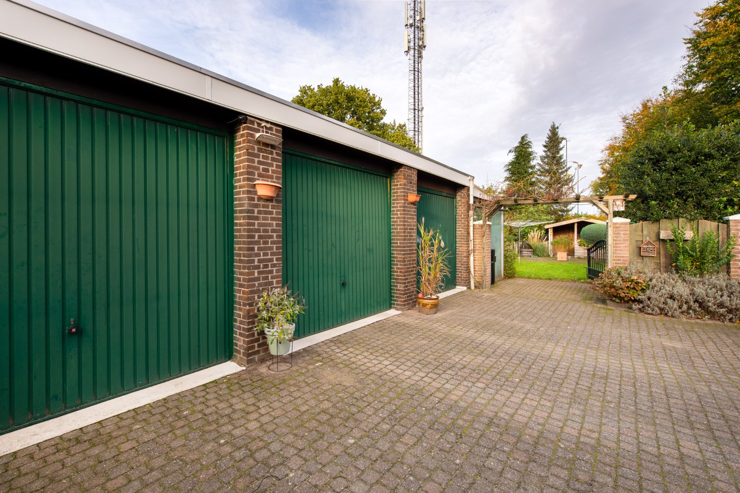 View photo 4 of Dorpsstraat 57