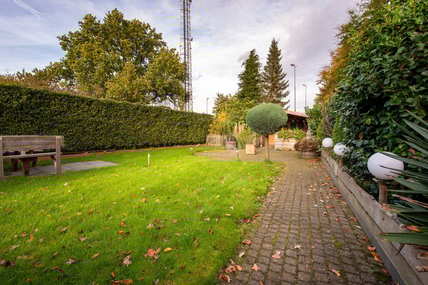 View photo 2 of Dorpsstraat 57