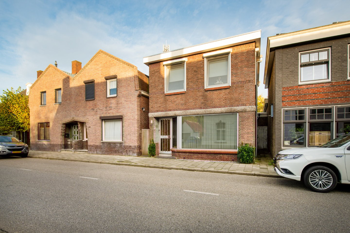 View photo 1 of Dorpsstraat 57