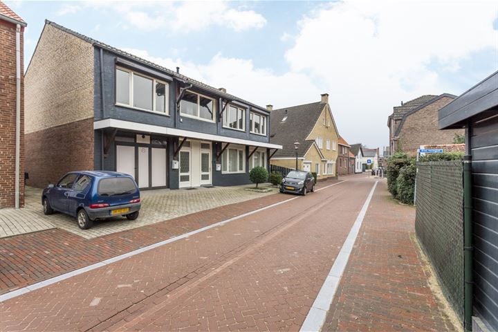 View photo 2 of Cremerstraat 19