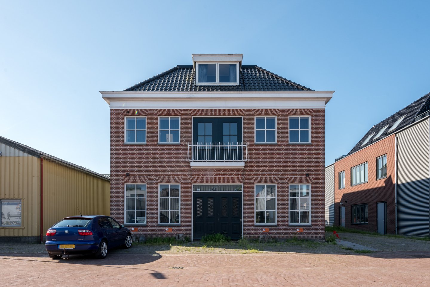 Bekijk foto 1 van 2e Industriestraat 17