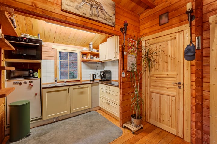 Photo 35 of Westeinde 2