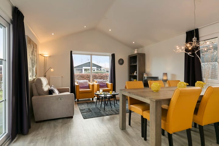 Photo 2 of Varelseweg 211-1201