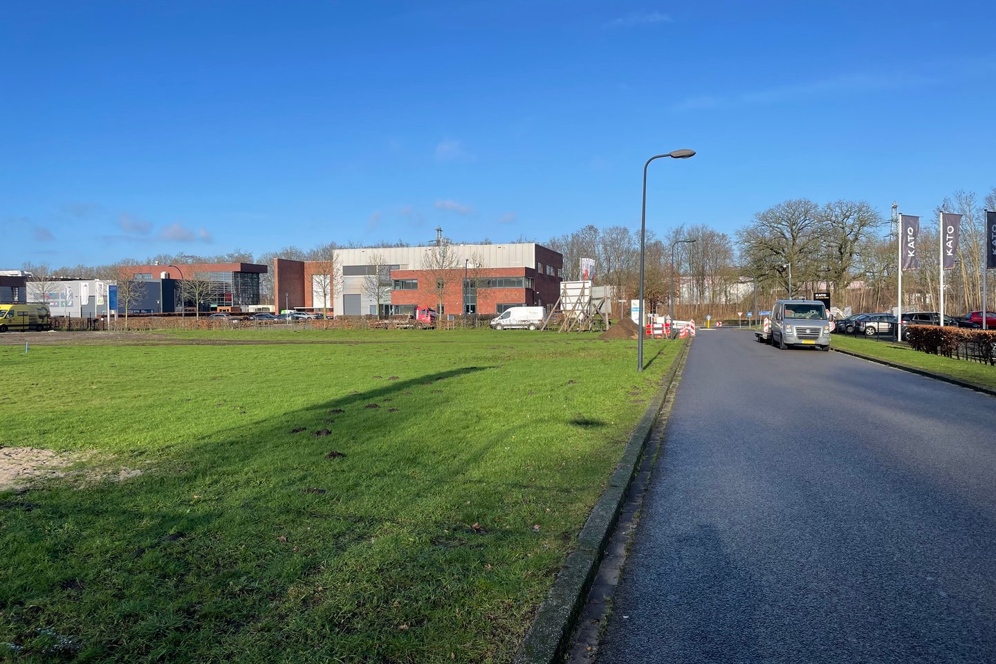 Bekijk foto 2 van Josink Esweg