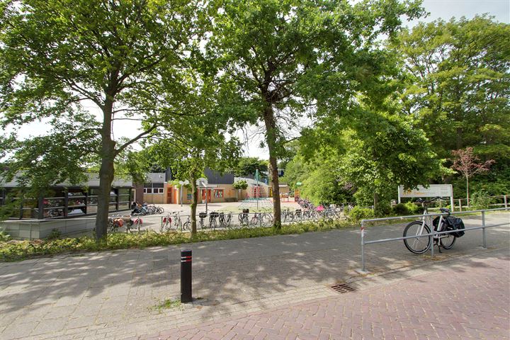 Bekijk foto 39 van Bloemendaalsestraatweg 137