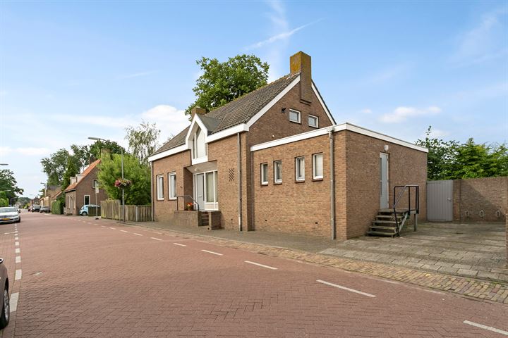 Bekijk foto 3 van Spoorstraat 16