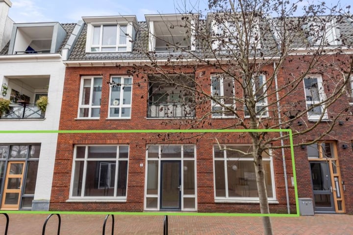 Dorpsplein 6 -8, Renswoude