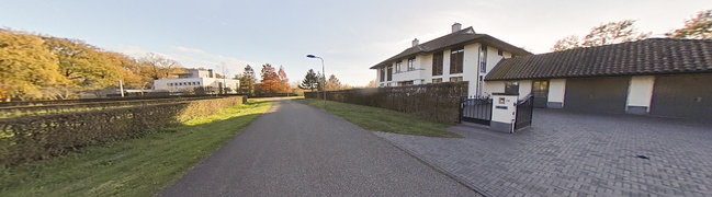 View 360° photo of Straatbeeld of Laan van Napoleon 34