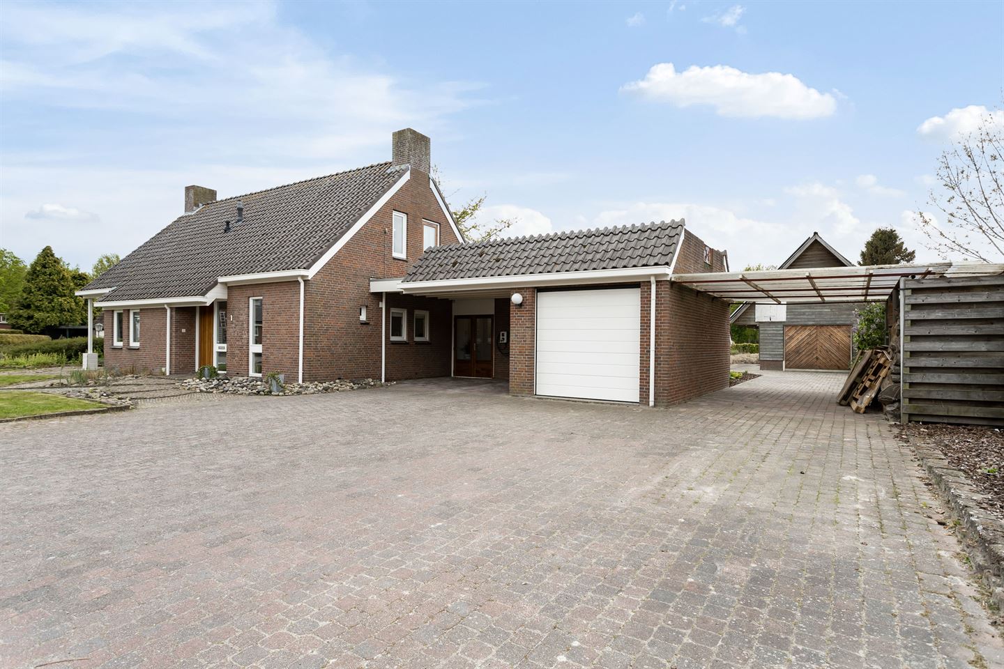 Bekijk foto 3 van Wiltslaan 1