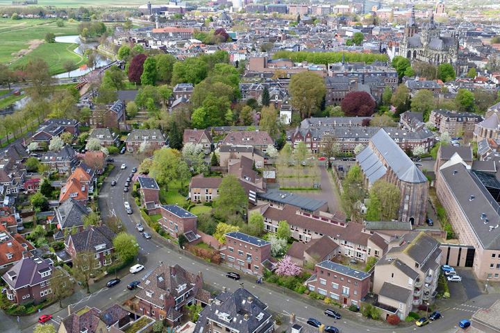 Bekijk foto 40 van Baselaarsstraat 8