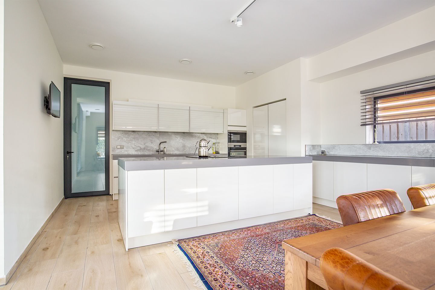 Photo 19 of Regenwulpstraat 16