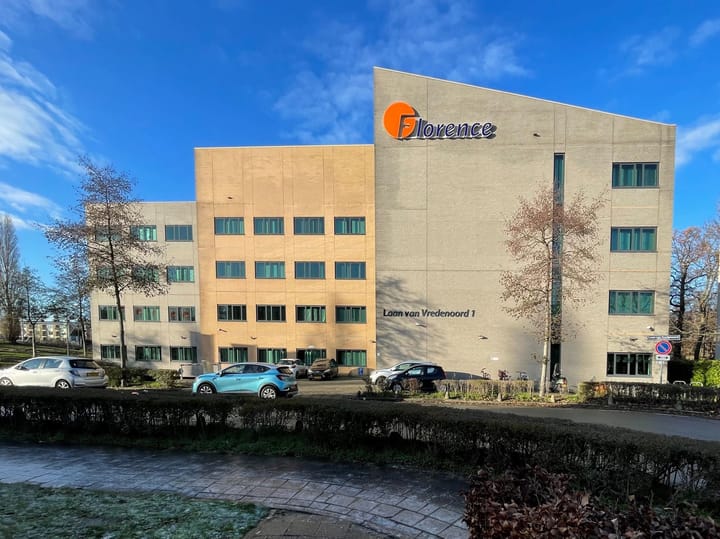 Laan van Vredenoord 1
