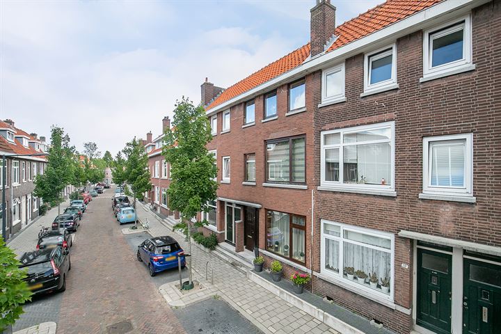 View photo 3 of J A Alberdingk Thijmstraat 30