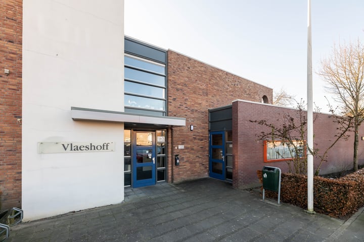 Wethouder van der Polstraat 21, Veen