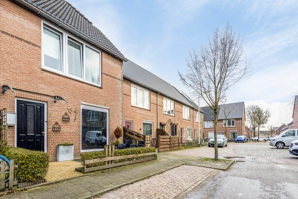 Bekijk foto 3 van Ten Katestraat 27