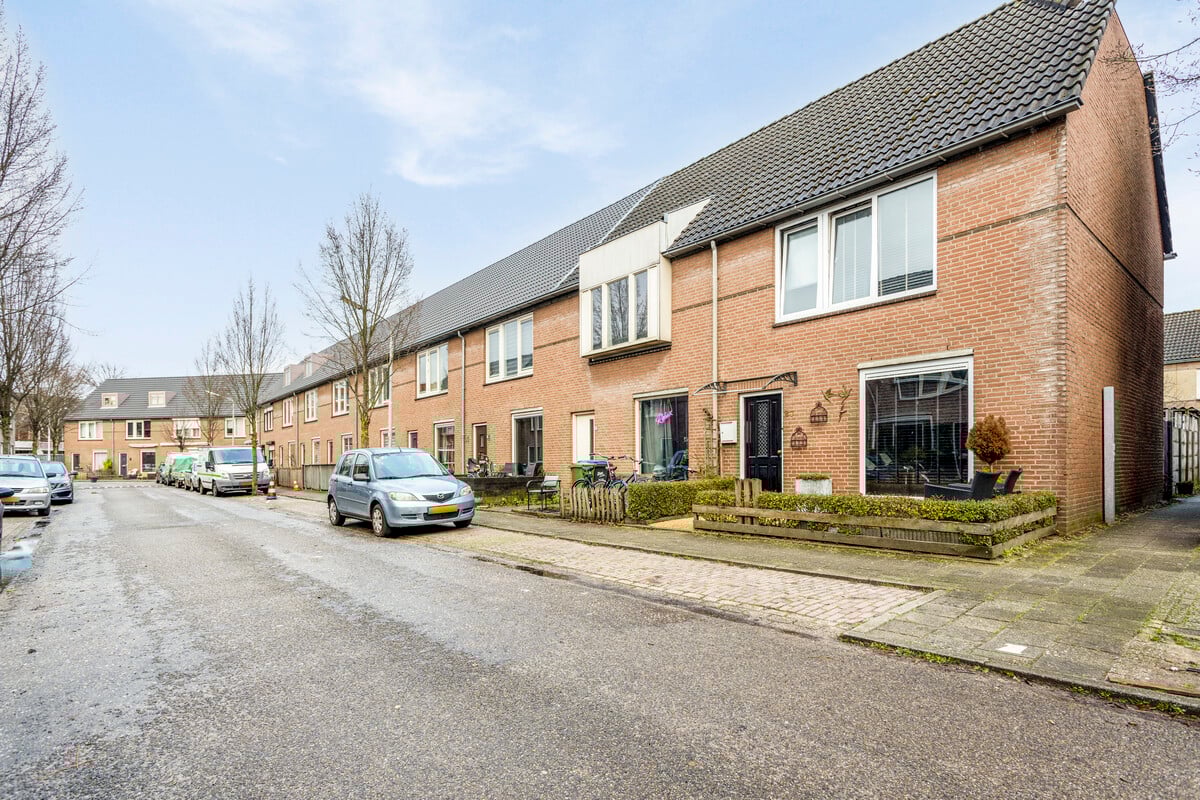 Bekijk foto 1 van Ten Katestraat 27