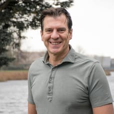 Ivor Breve - Director