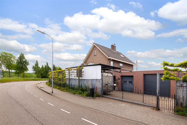 Bekijk foto 42 van Latensteinse Rondweg 2-A