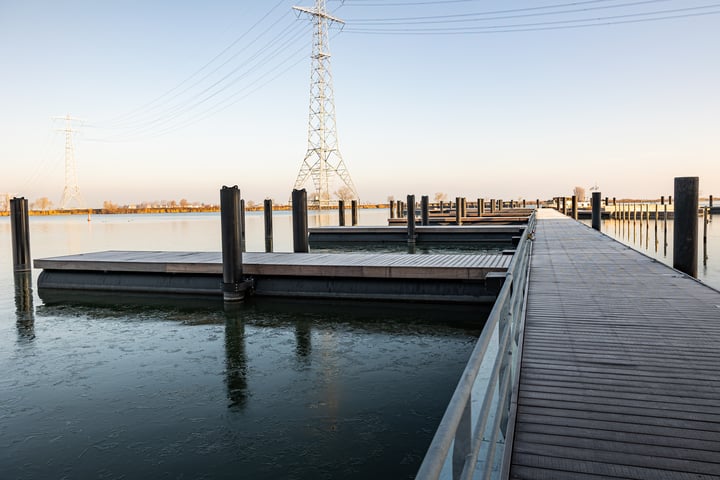Foto 15 van Haringbuisdijk 1-SCHEPEN