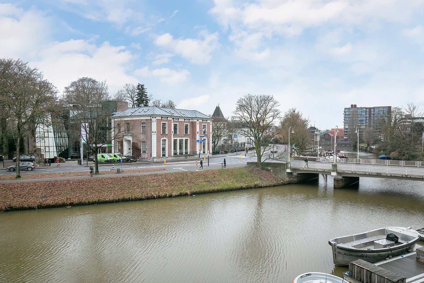 Bekijk foto 1 van Burgemeester van Roijensingel 2