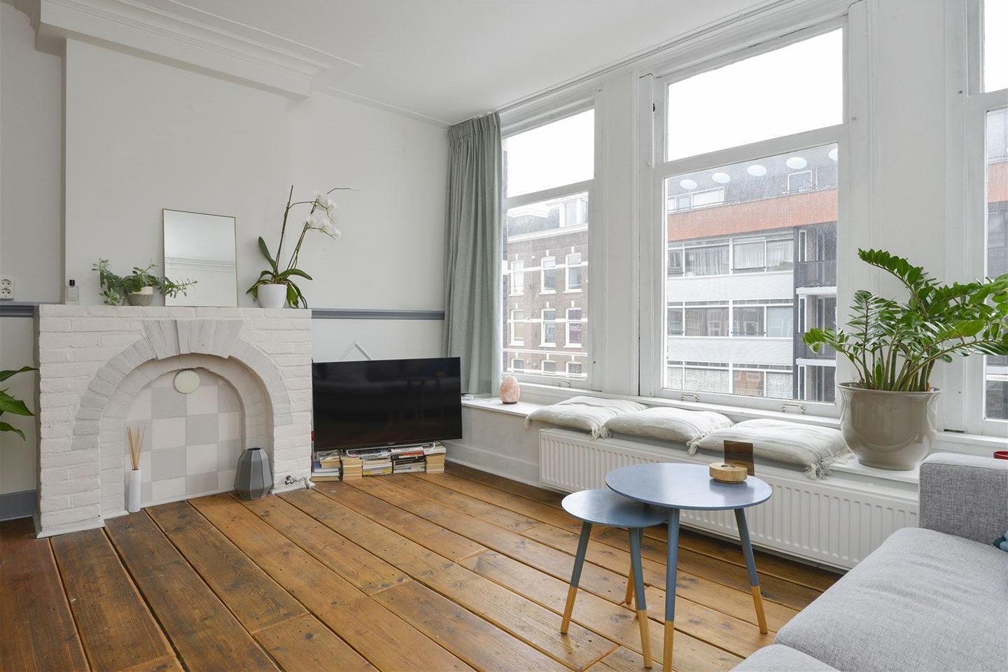 Bekijk foto 2 van Albert Cuypstraat 231 -2