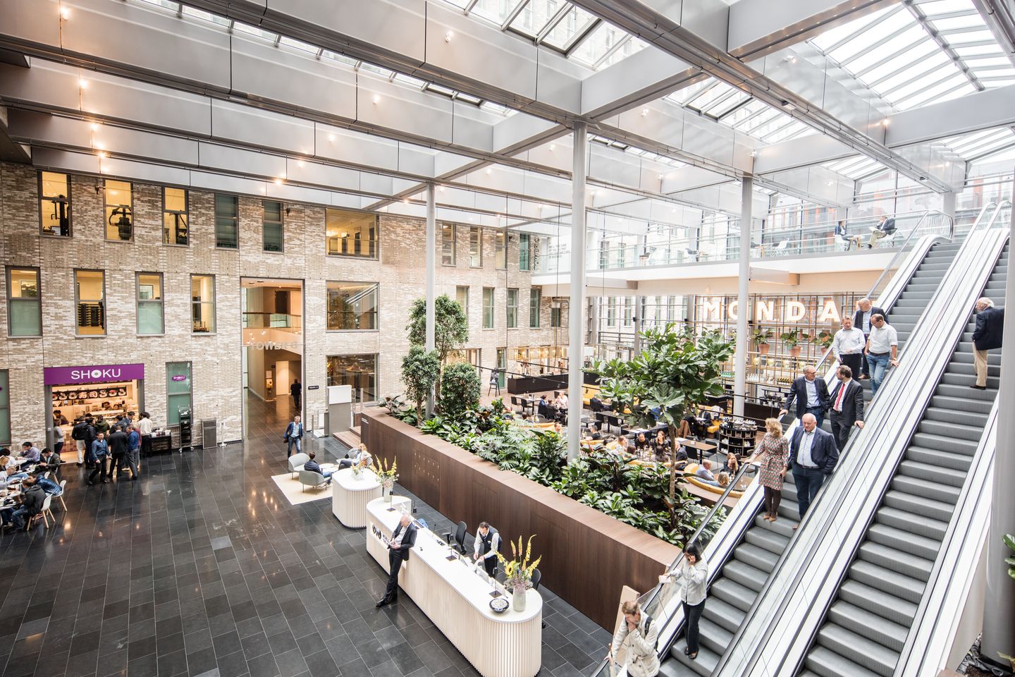 Bekijk foto 4 van Prinses Beatrixlaan 582