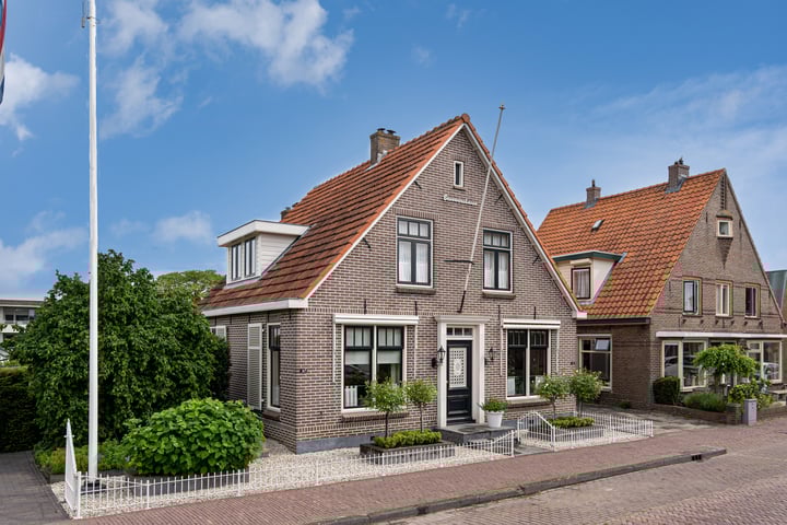 Dorpsweg 8 en 10