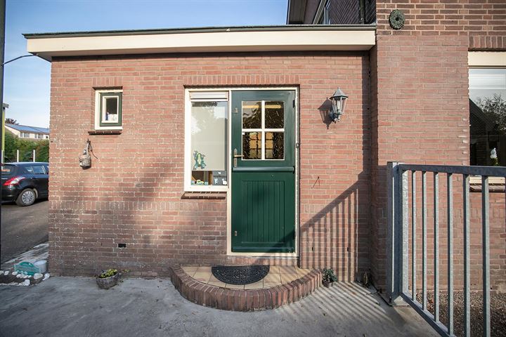 View photo 30 of Dorpsstraat 3