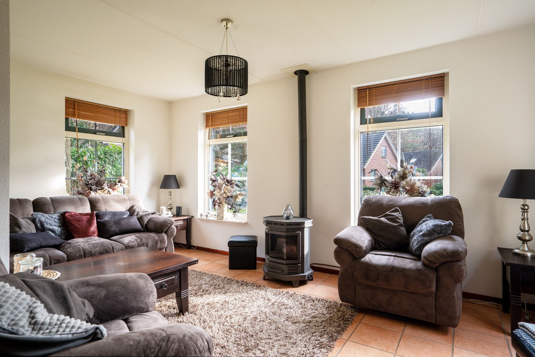 2-bedroom freehold villa in Hooghalen — photo 3 of 5