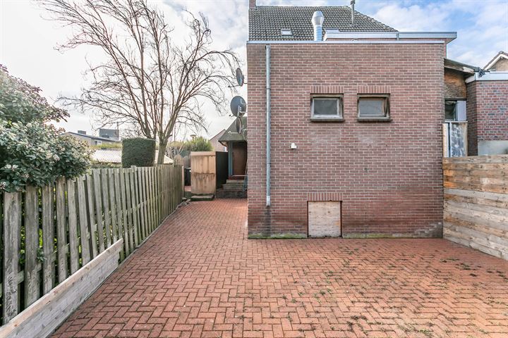 View photo 51 of Veldstraat 2