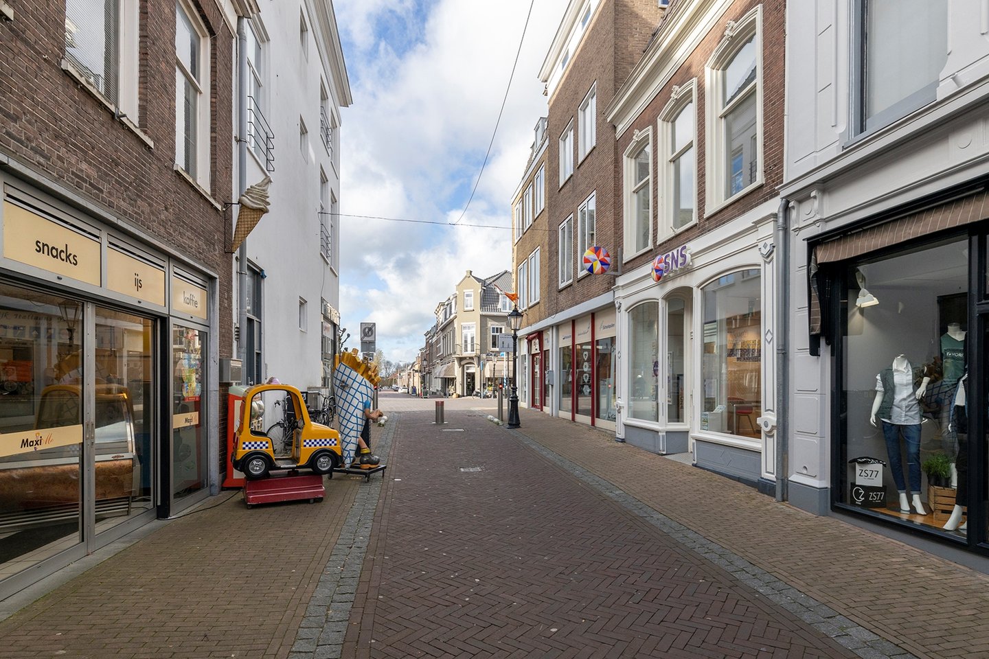 Bekijk foto 4 van Lopikerstraat 6