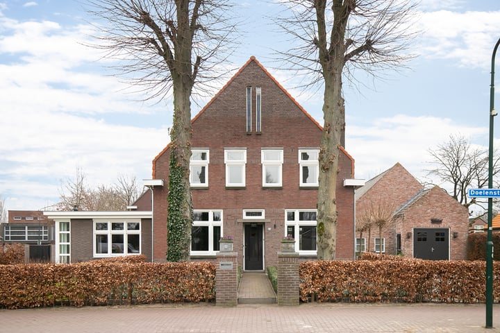 Doelenstraat 36