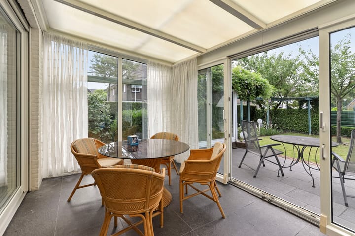 Foto 7 van Bisschop Schrijnenplein 1