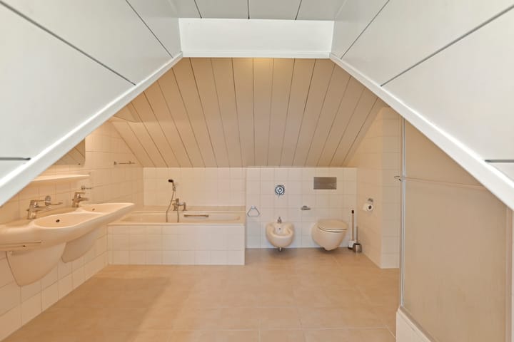 Foto 13 van Bisschop Schrijnenplein 1