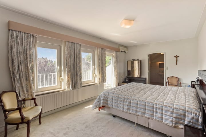 Foto 12 van Bisschop Schrijnenplein 1