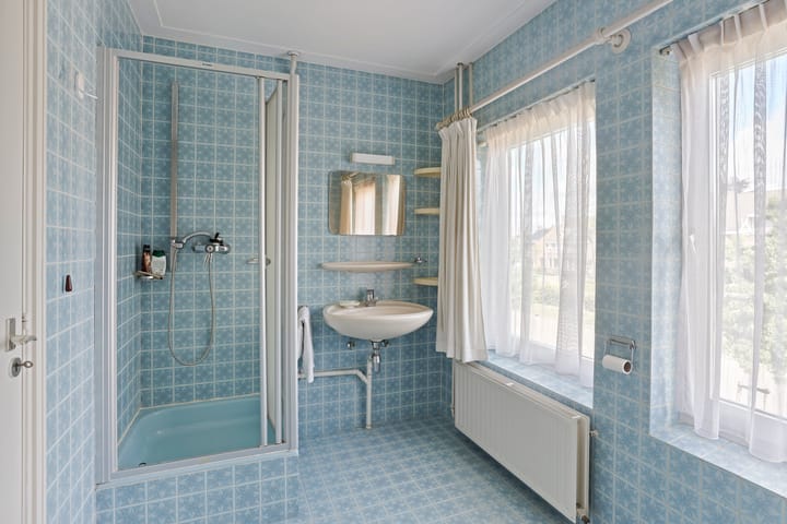 Foto 15 van Bisschop Schrijnenplein 1