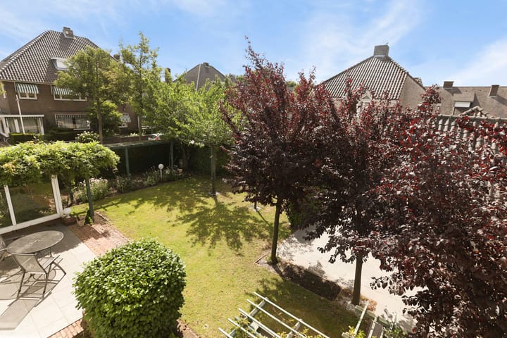 Foto 20 van Bisschop Schrijnenplein 1