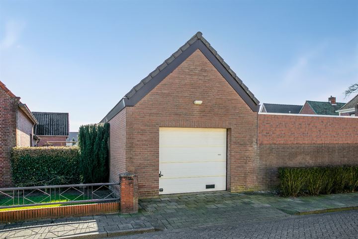 Bekijk foto 32 van Dorpsstraat 124