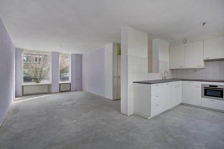 Photo 4 of Benedenmoeren