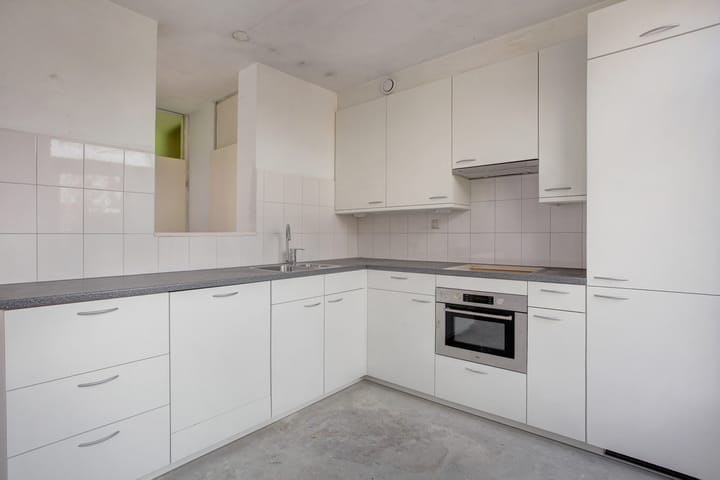 Photo 5 of Benedenmoeren