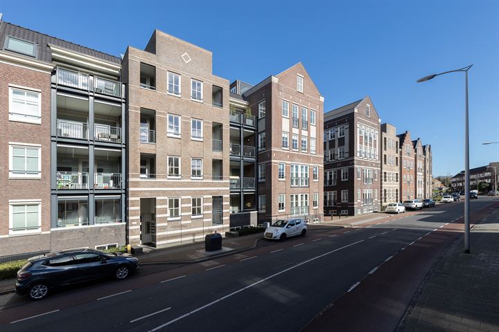 Bekijk foto 34 van Beatrixstraat 19