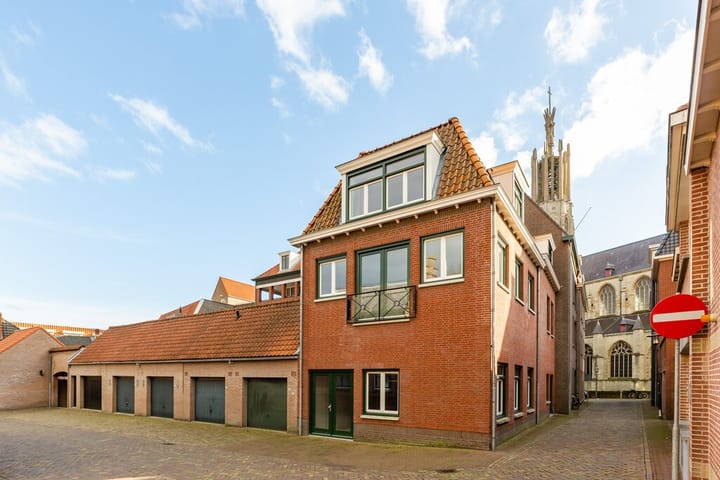 Foto 21 van Basiliekstraatje 14