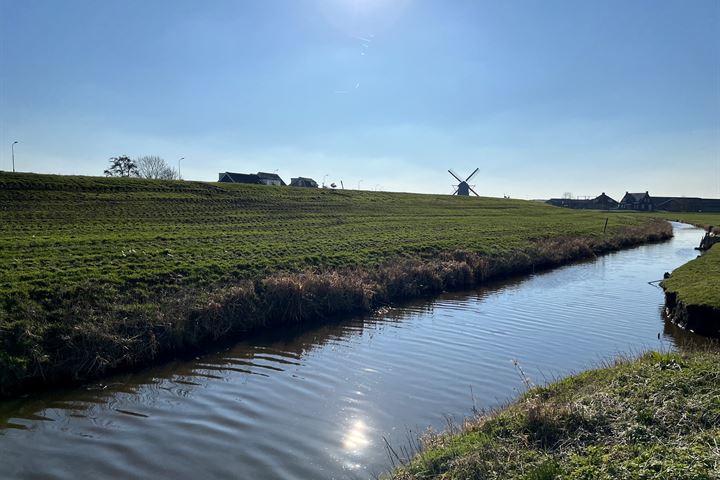 Bekijk foto 9 van Middenweg 21