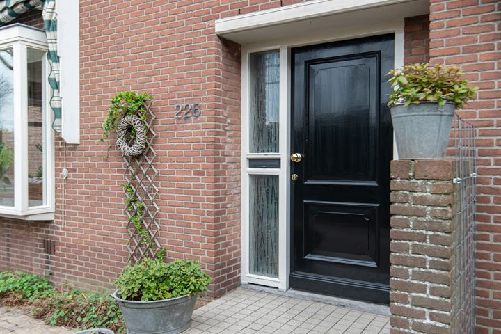 Bekijk foto 56 van Oegstgeesterweg 226